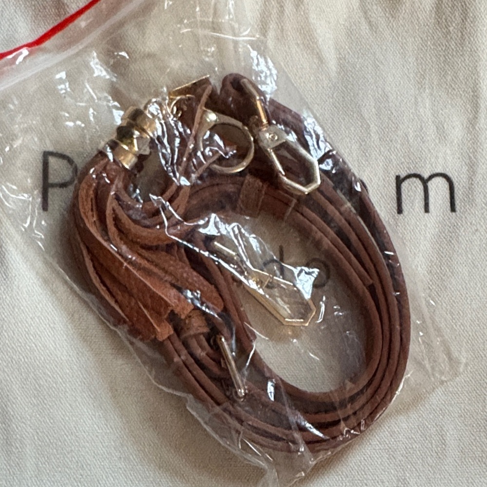 Pom Pom London Brown Crossbody Bag with Multiple Straps - Picture 7 of 7